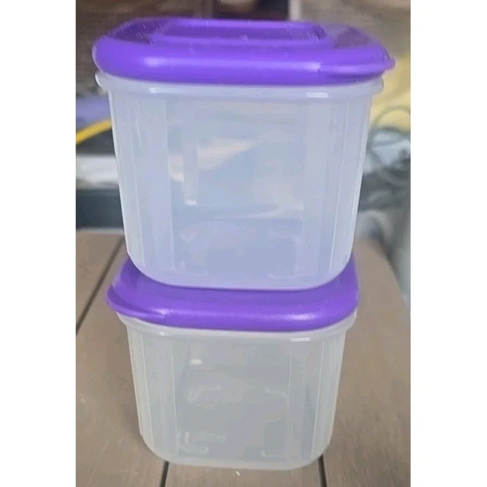 2 Tupperware Clear Mates Sheer Square 6 oz. 4040A with Purple Lid 3978A‎